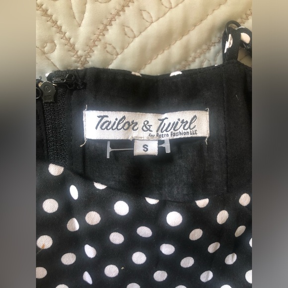 UNIQUE VINTAGE BLACK WHITE POLKA DOT FIT N FLARE SLEEVELESS SPAGHETTI STRAP MIDI - Picture 4 of 7